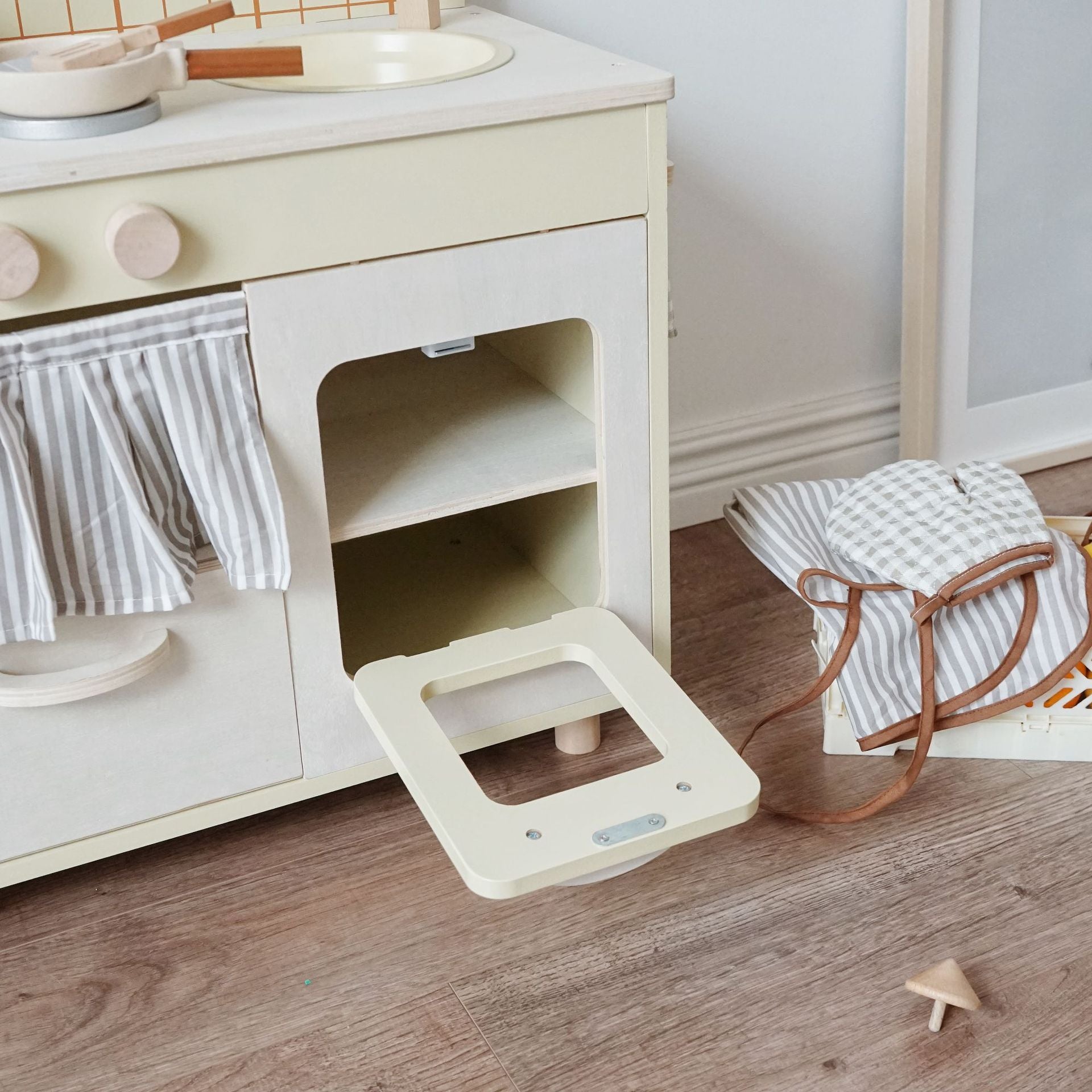 Wooden Kitchen Play Set