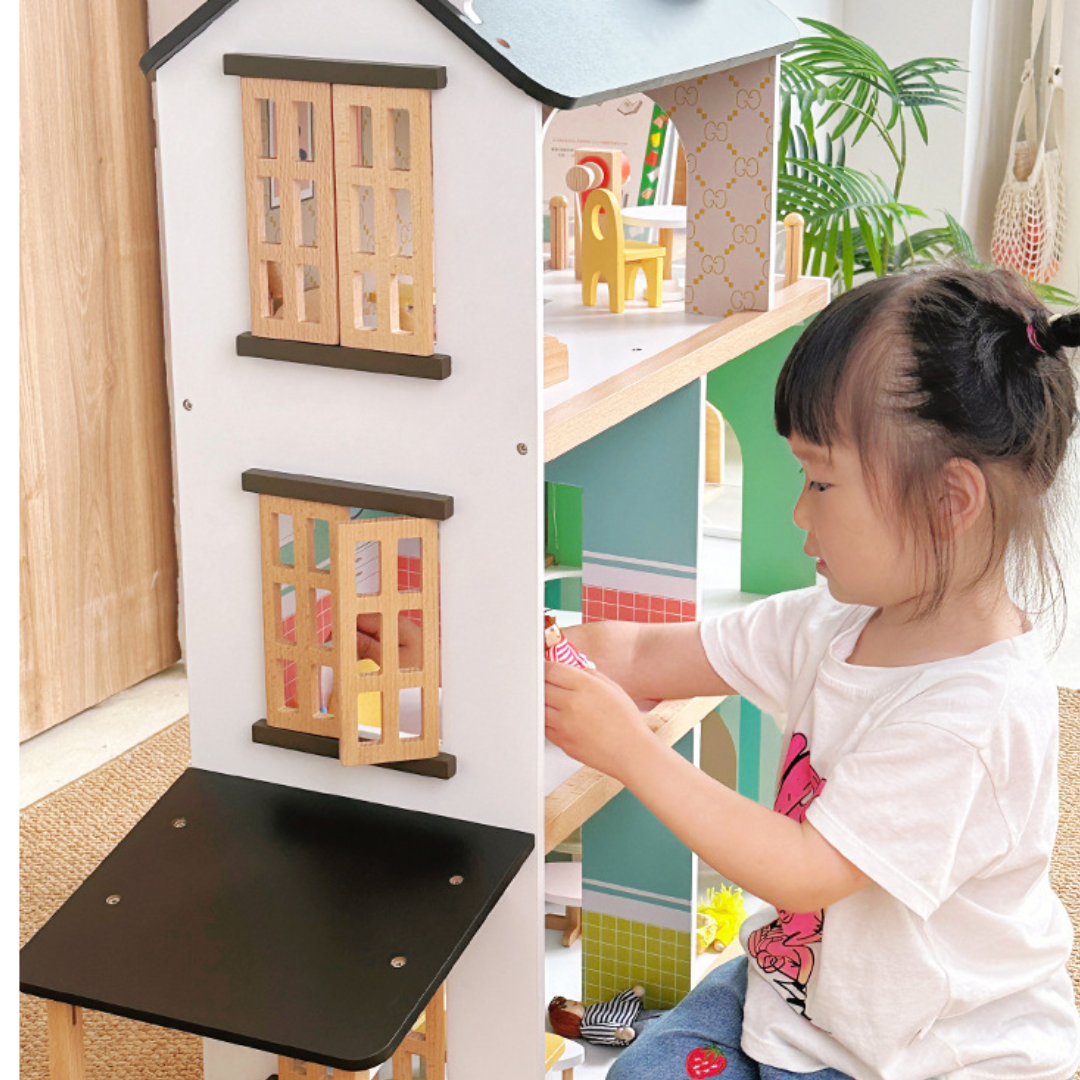 82.5cm Deluxe Light-Up Dollhouse